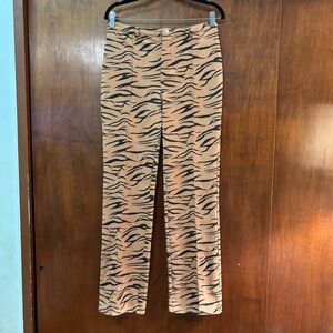 Tiger Mist High Waisted Straight Leg Tiger Print Pants size Medium